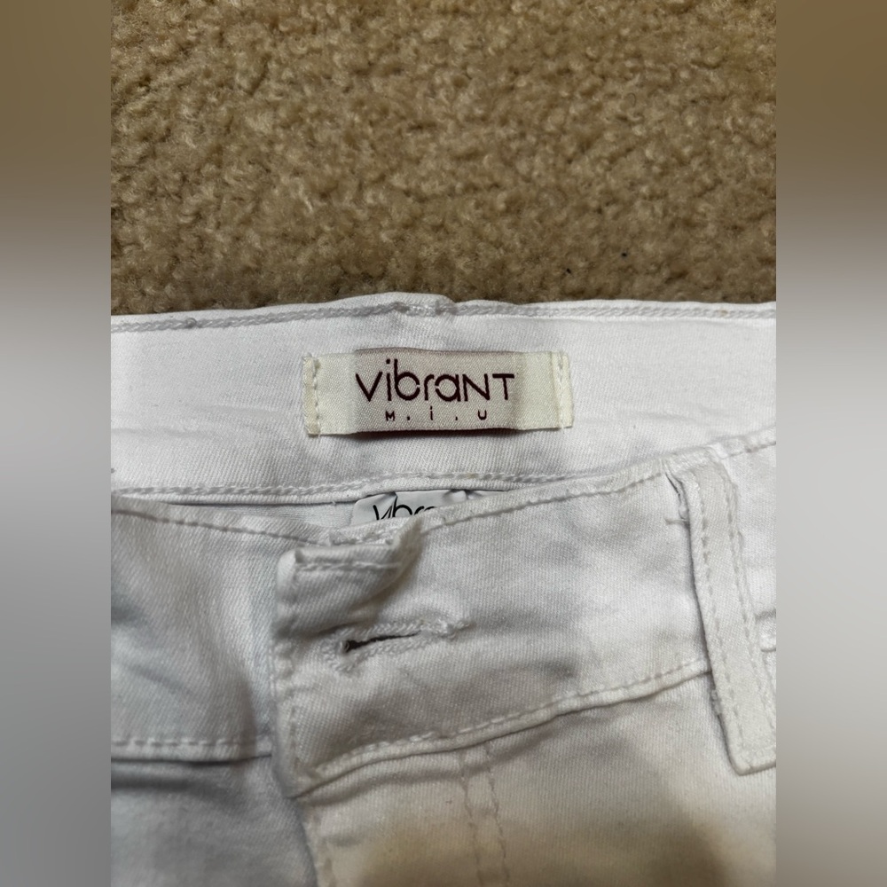Vibrant M.I.U Plus 2X Women’s White Distressed Knee High Waisted Skinny Jeans - Picture 8 of 14